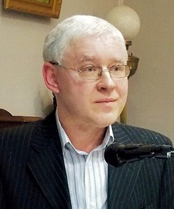Дубенецкий Эдуард Станиславович - белорусский историк, культуролог, писатель, поэт, публицист