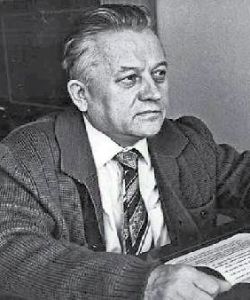 Шамякин Иван Петрович - белорусский драматург, писатель, сценарист