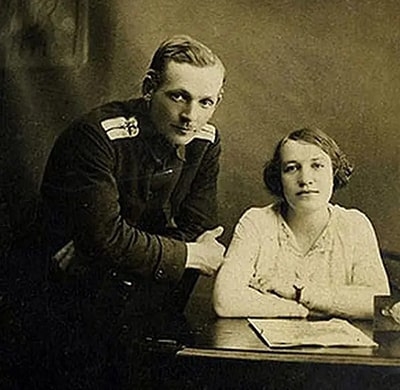 Янка Купала с женой Владиславой Станкевич, 1916 год.